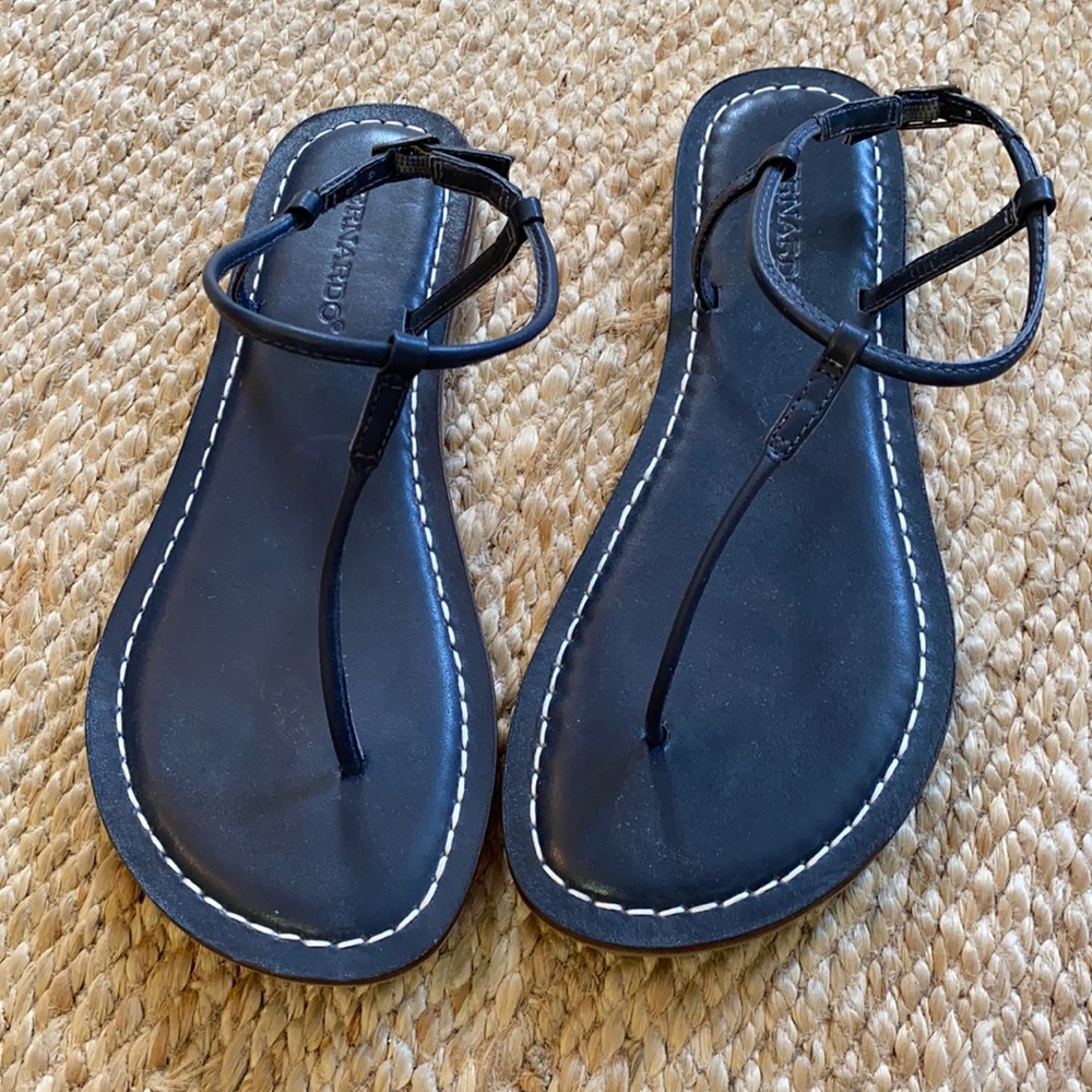 Blue Bernardo sandals size 8 1/2 medium
